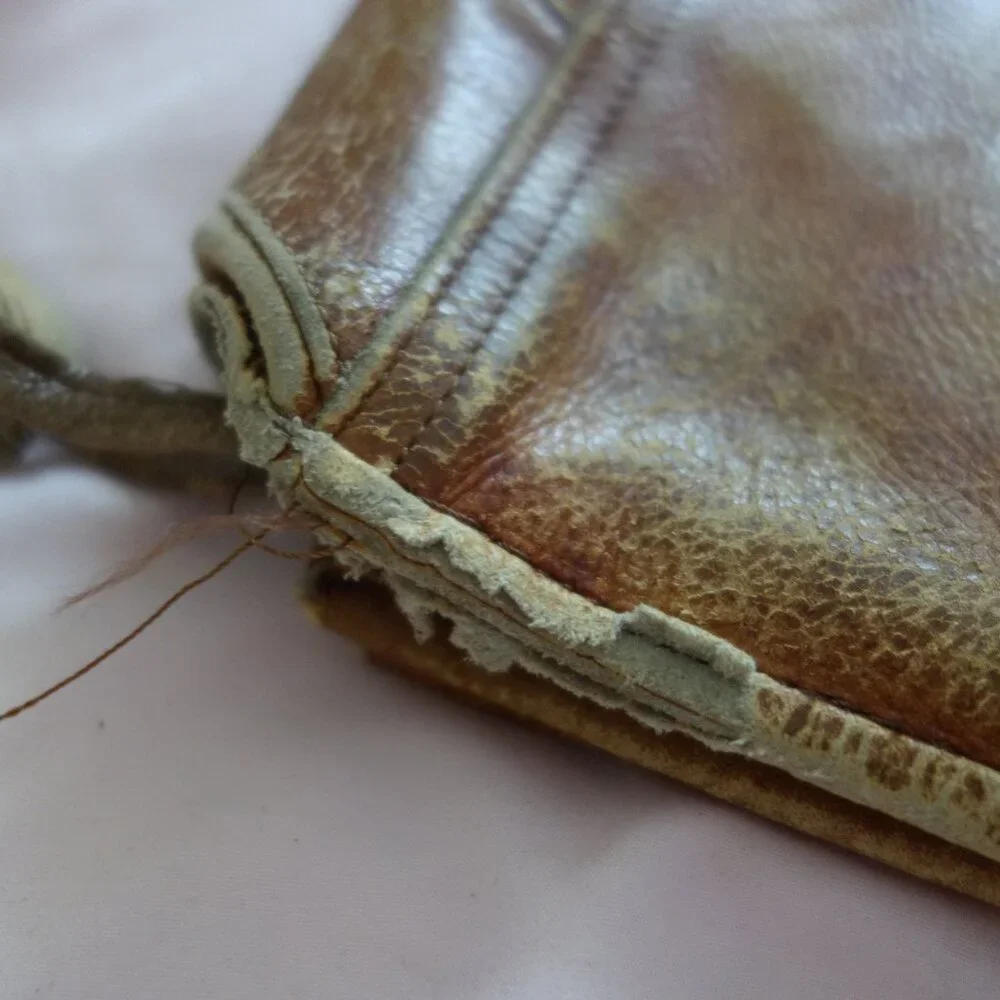 Vintage Art Deco Leather Crossbody Bag - Picture 9 of 14